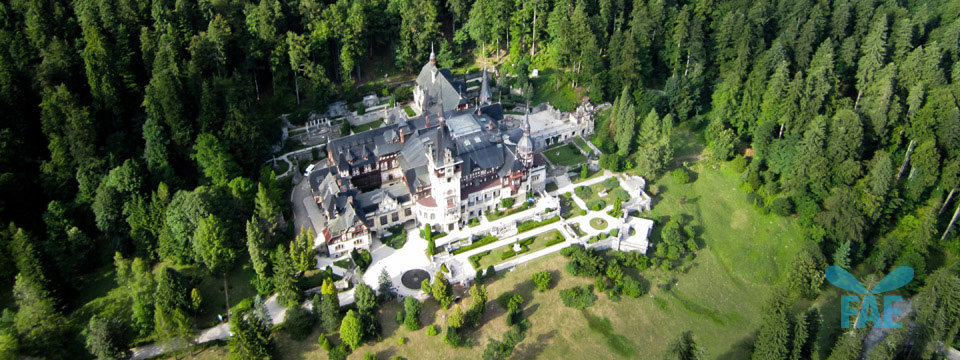Fotografii Aeriane castelul Peles Sinaia fotografiat din aer